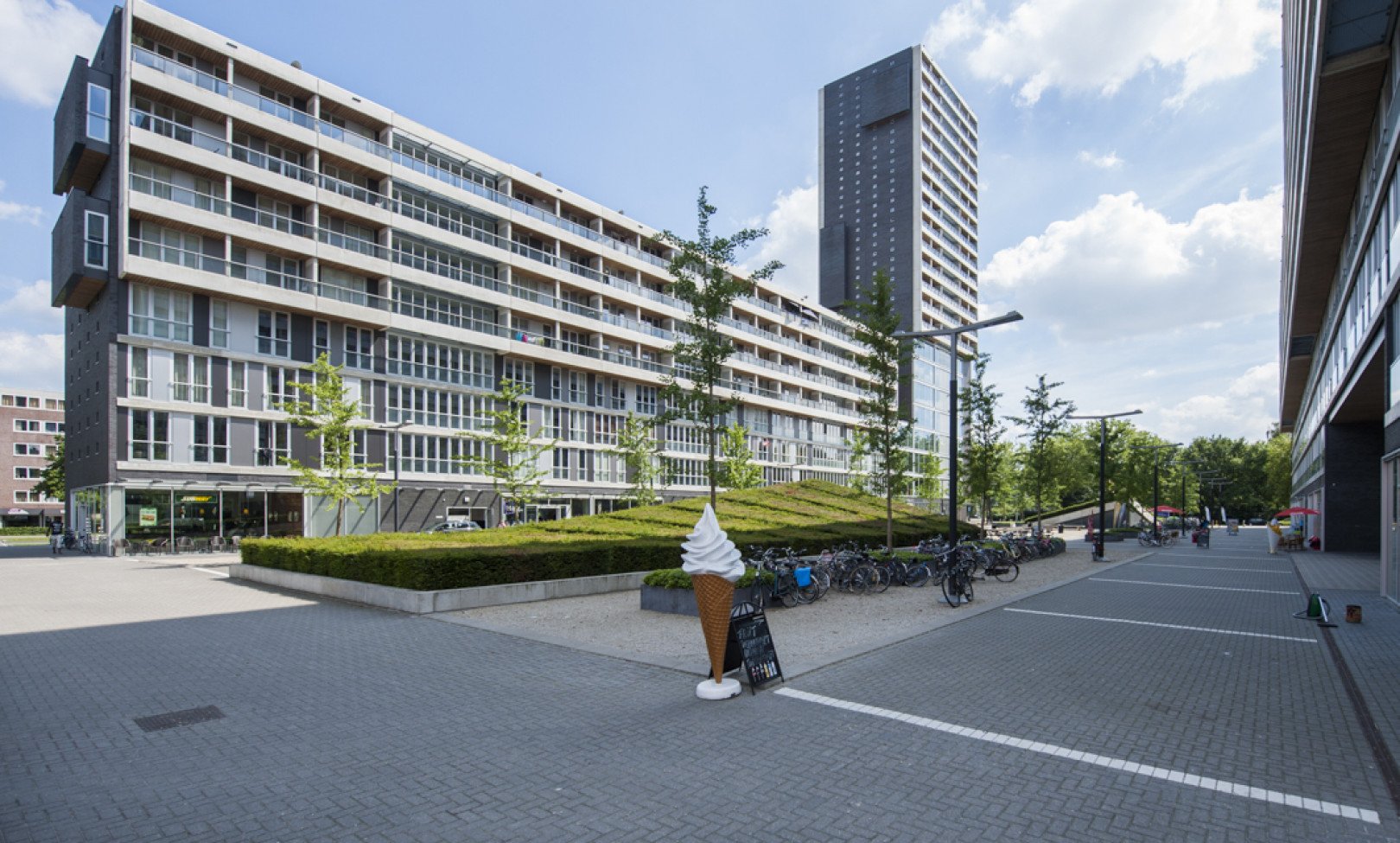 Tilburg, Professor de Moorplein 555